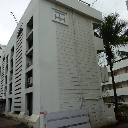 Hotel Tourist, Kolhapur Ngoại thất bức ảnh