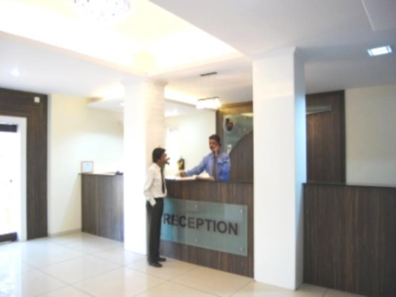 Hotel Tourist, Kolhapur Ngoại thất bức ảnh